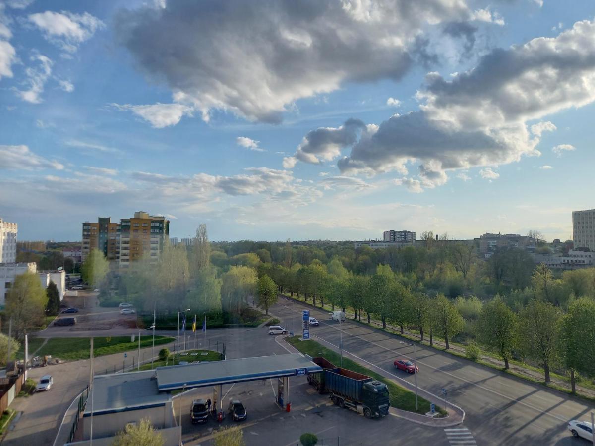 Однокімнатна квартира центр, парковка, автономне опалення Луцк Экстерьер фото